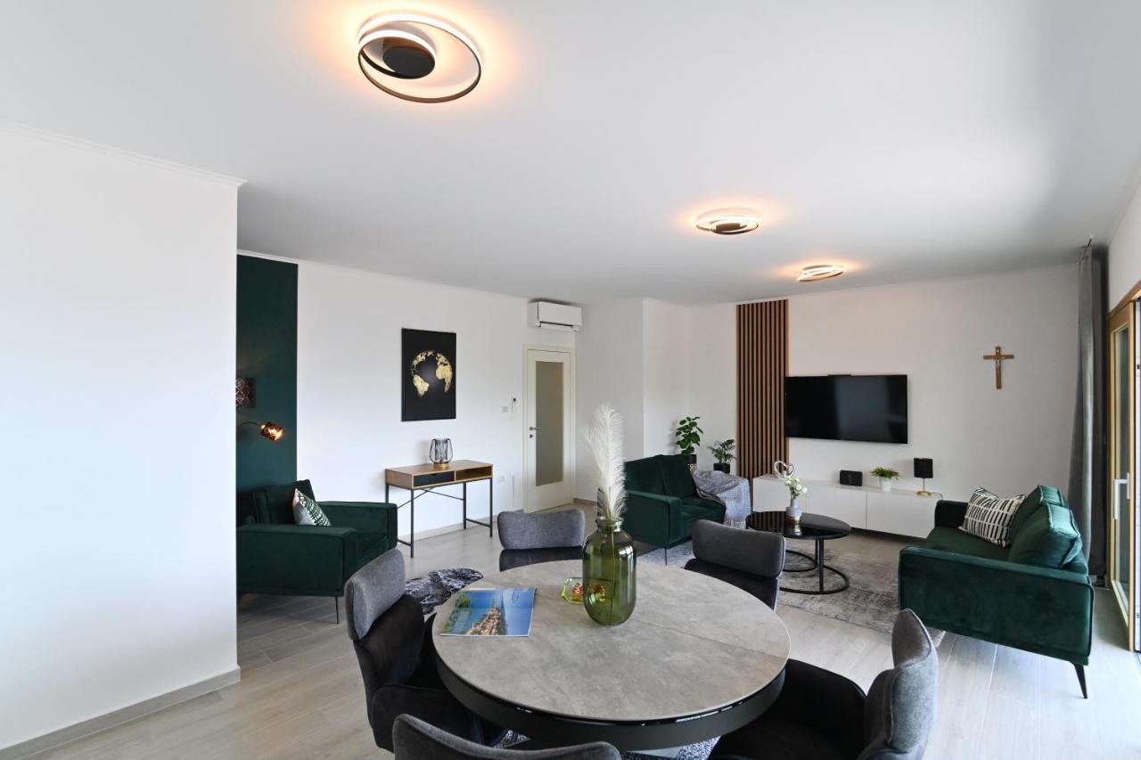 Sea View Deluxe Apartment Rijeka Dış mekan fotoğraf