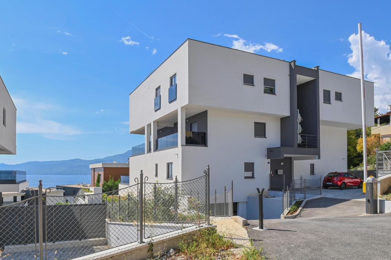Sea View Deluxe Apartment Rijeka Dış mekan fotoğraf