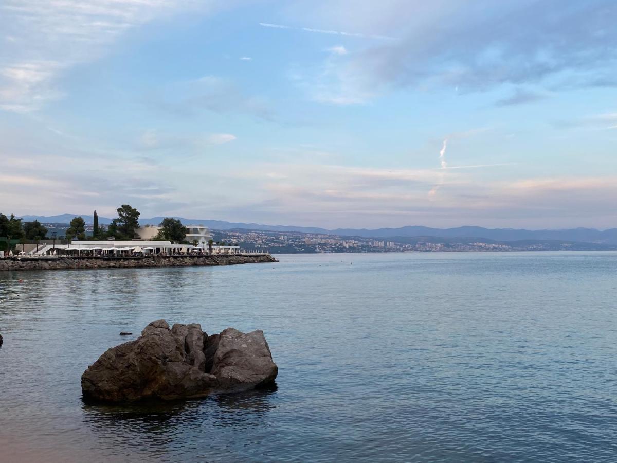Sea View Deluxe Apartment Rijeka Dış mekan fotoğraf