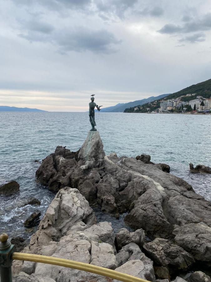Sea View Deluxe Apartment Rijeka Dış mekan fotoğraf